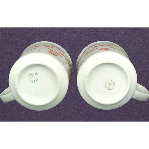 Set of 2 Hardees Caution! Contents Hot Coffee Cup Mug White Orange - Picture 6 of 12